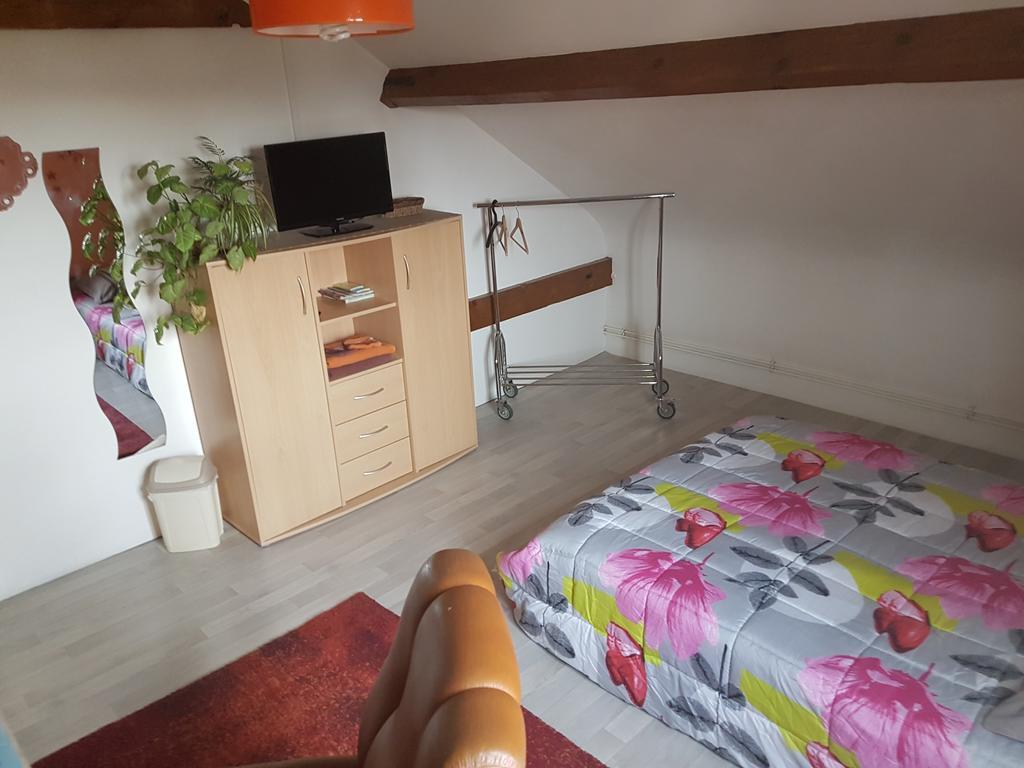 La Demi-Lune Bed & Breakfast Bailleval Екстериор снимка